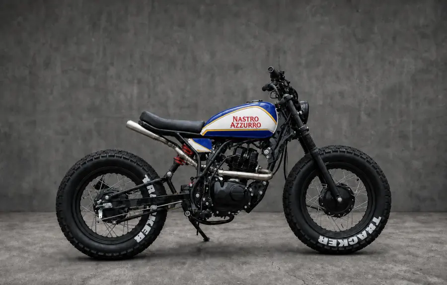 Moto tracker Zero Customs com pintura Nastro Azzurro