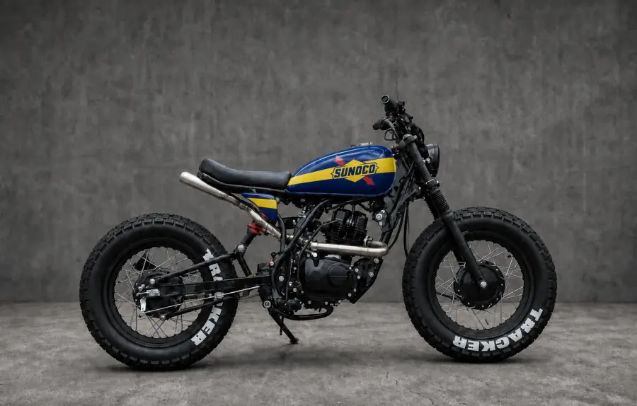 Moto tracker Zero Customs com pintura Sunoco