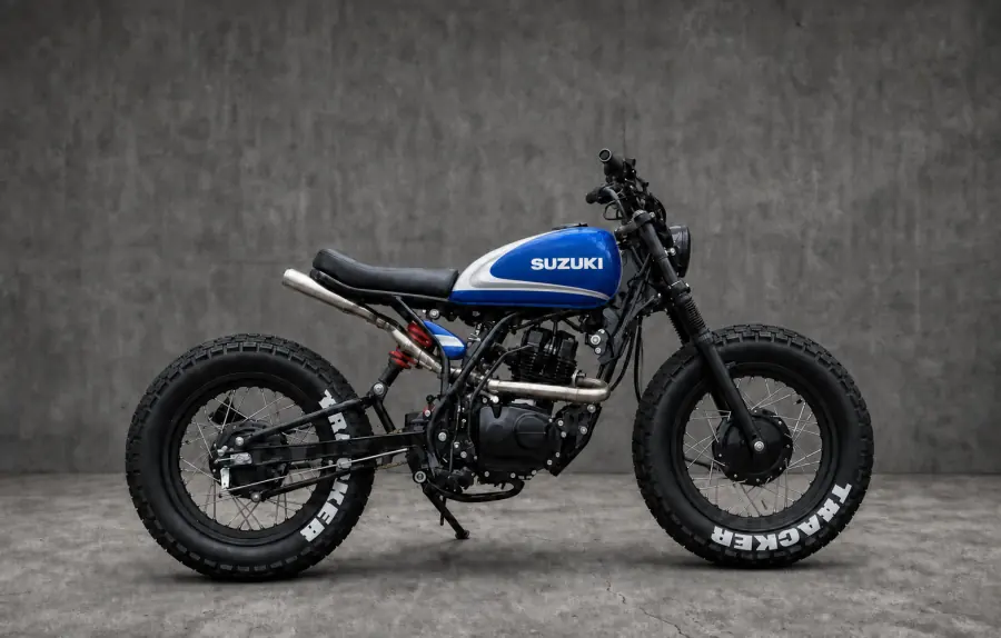 Moto tracker Zero Customs com pintura Suzuki